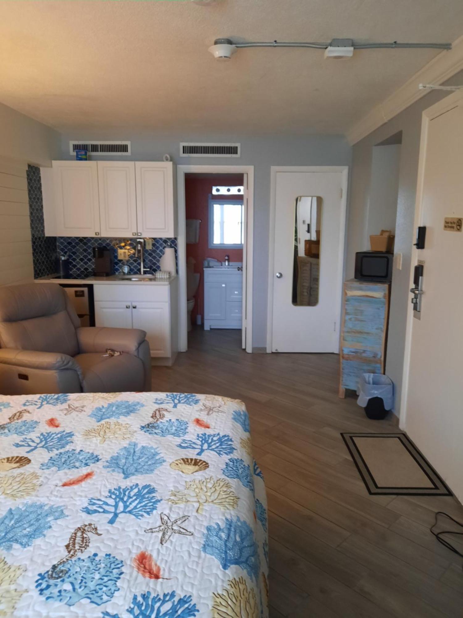 Daytona Beach Hawaiian Inn Daytona Beach Shores Екстер'єр фото